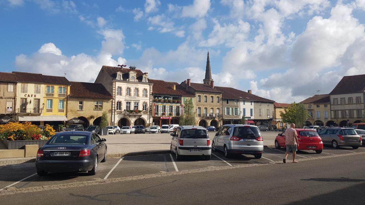 Apartmán Le Peyroutet Cazaux-Villecomtal Exteriér fotografie